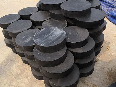 东莞板式橡胶支座由若干层橡胶片与薄钢板经加压硫化